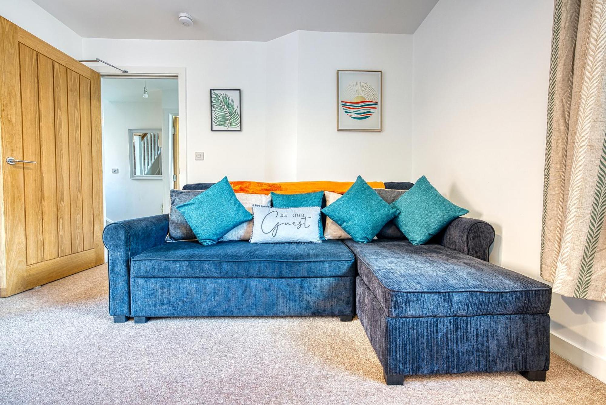 Large 5 Bed House Near Nec, Bhx Airport, Hs2, Private Parking Дом отдыха
