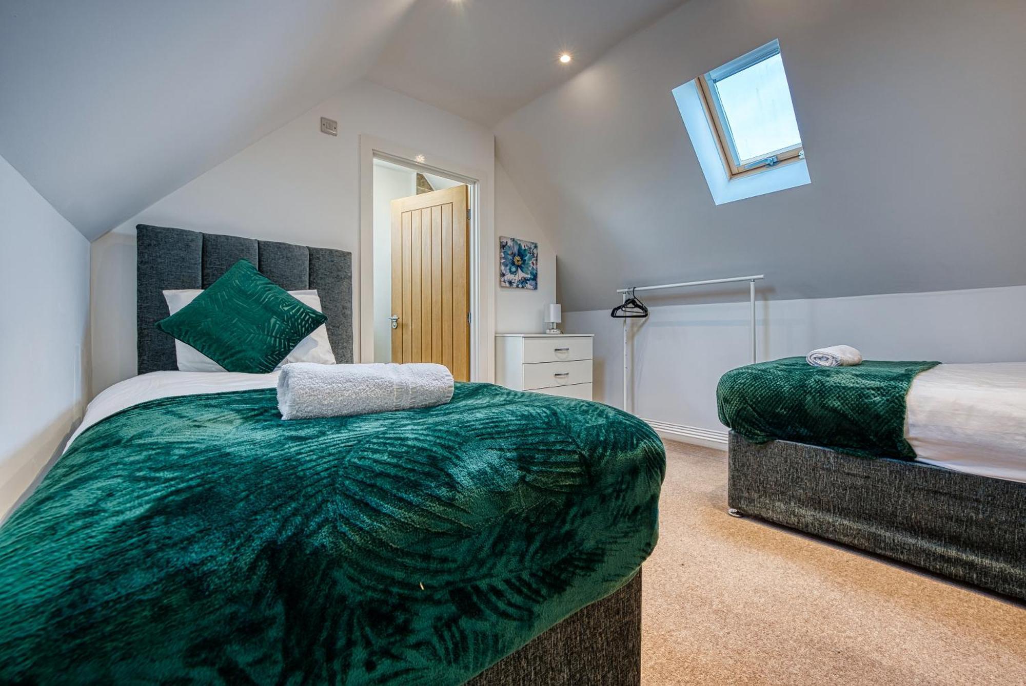Large 5 Bed House Near Nec, Bhx Airport, Hs2, Private Parking Дом отдыха
