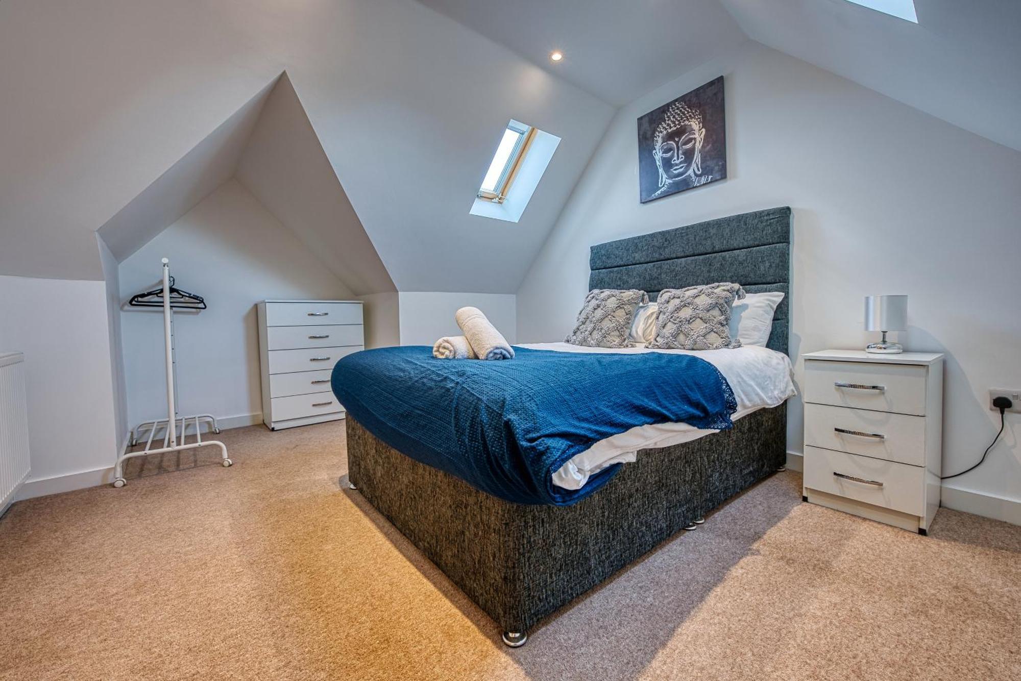 Casa de Férias Large 5 Bed House Near Nec, Bhx Airport, Hs2, Private Parking